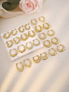 13对装新款多款式尺寸耳环套装，女士低过敏性不锈钢几何粗耳环，防水镀金时尚首饰，C形耳环，欧美INS风夏季海滩度假比基尼配饰，吸睛服饰，婚纱配饰 - 百搭首饰，游泳、沐浴、运动时佩戴皆宜，情人节、生日、母亲节和度假惊喜的理想之选。 - 金色 - 查看 7