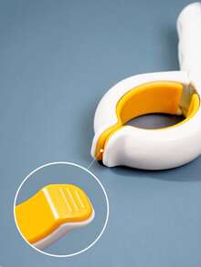Large Plastic Clothespin Windproof Clips, Securely Holds Towels, Clothes, And Blankets On Clothesline Or Drying Rack. Suitable For Beach, Pool Chairs, And Laundry - Multicolor - View 3