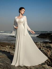 Elegant Chiffon Long Wedding Dress With Deep V-Neck Embroidery, Bohemian Style Long Sleeve Romantic Bridal Gown, Suitable For Party Wear - White - View 5