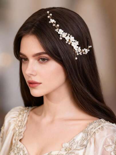 1件优雅女士软陶花朵侧边发饰，适合女士摄影造型、新娘婚礼装饰