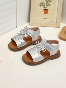 1 Pair Baby Girl Fashion Sandals, Casual Versatile Non-Slip Rubber Sole Hook And Loop Infant Dress Sandals - Silver - View 1