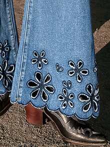 女士西部刺绣喇叭牛仔裤，高腰中等水洗牛仔布，花卉镂空牛仔节喇叭裤，休闲春季款 - 淺色水洗藍 - 查看 1