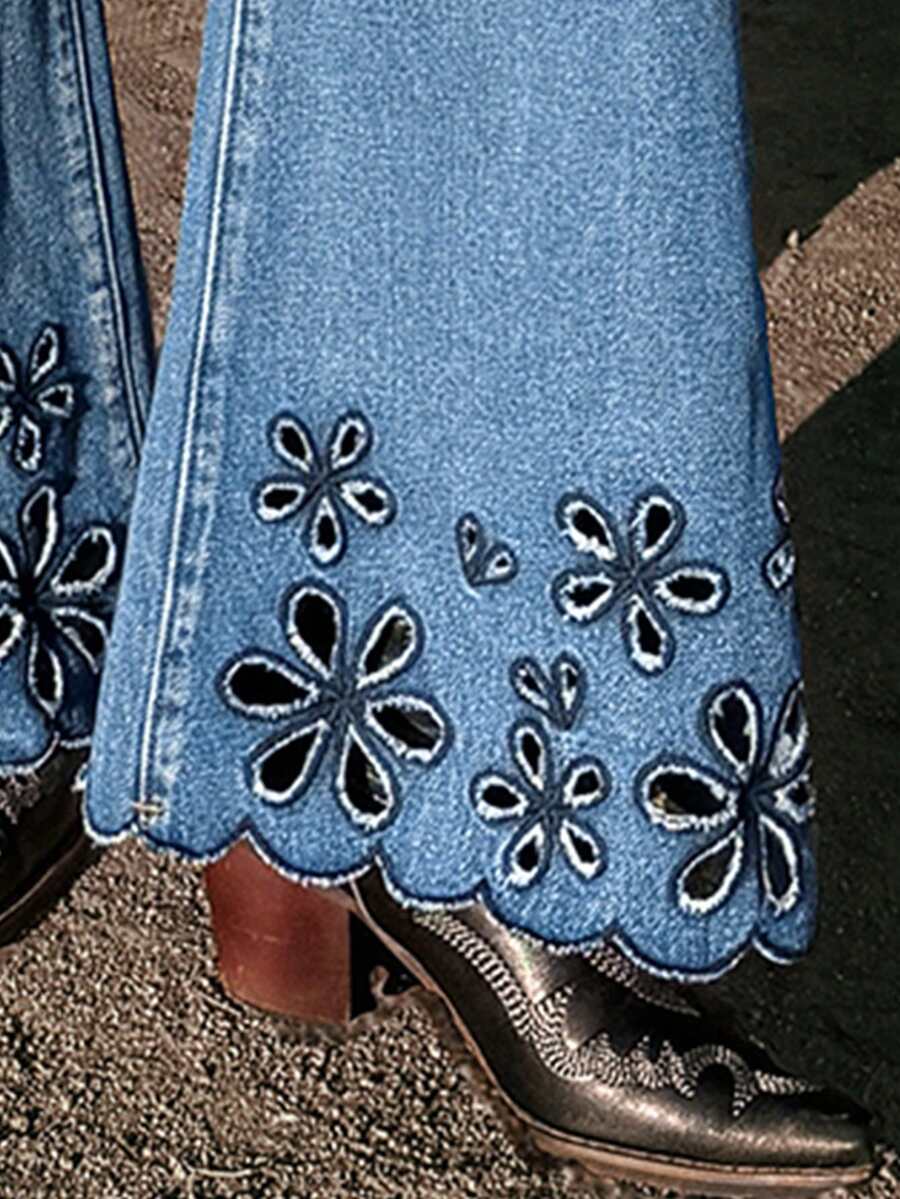 女士西部刺绣喇叭牛仔裤，高腰中等水洗牛仔布，花卉镂空牛仔节喇叭裤，休闲春季款 - 淺色水洗藍 - 查看 1