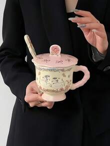 1 pièce Tasse en céramique avec couvercle et cuillère, décorée à la main avec un cygne, un lapin et une fée. Tasse à café latte artistique de style vintage français avec couvercle et cuillère. Tasse à avoine rétro pour le petit-déjeuner. Cadeau de haute qualité pour les amis et les amoureux. Convient pour les restaurants, les salons et les cafés. - Multicolore - Voir 4