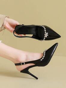 Sandálias de salto alto sexy com bico fino e tira no tornozelo, decoradas com strass prateados. Elegantes sandálias francesas de bico aberto para primavera/verão. Calçam meio número menor. - Preto - Ver 10