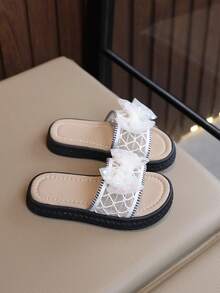 "Girls' Princess Bow Star-Print Sandals – Adjustable Ankle Strap, Soft Padded Footbed, Non-Slip Thick Sole, Cute Summer Casual Kids Footwear" - White - View 4