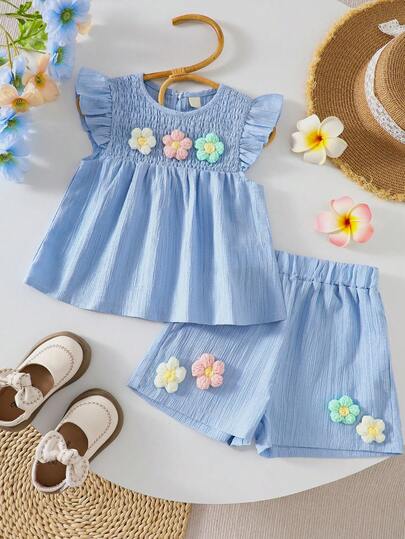 Bộ đồ hai mảnh tay ngắn xếp ly họa tiết hoa nhiều màu sắc cho bé gái, thích hợp mặc mùa xuân/hè.