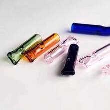 5个彩色玻璃可重复使用香烟过滤嘴，扁平吸嘴方便清洗（颜色随机），带便携容器的吸烟配件 - 透明 - 查看 3