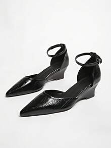 2.5cm Wedge Mid Heel French Style Pointed Toe Buckle Hollow-Out Elegant Work Pumps For Women - Black - View 5