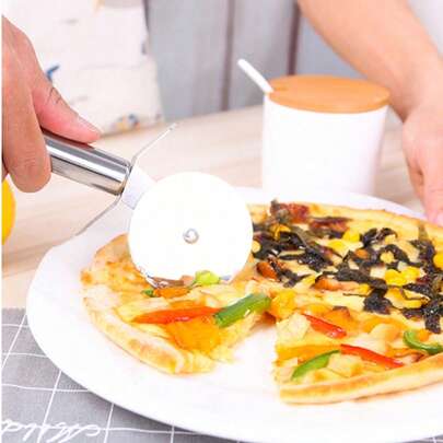 2 piezas/1 pieza Cortador de pizza de acero inoxidable, cortador de pizza de rodillo fácil de usar y perfecto, herramienta de cocina y comedor, accesorio italiano para pizza, material duradero, herramienta para hornear pizza, cortador de rueda de pizza de acero inoxidable, masa de pizza de acero inoxidable, herramienta de cocina de pizza de acero inoxidable, gofre, pastelería, postre, tiramisú, sándwich seco, regalo para ella, regalo para el hogar, regalo para fiestas