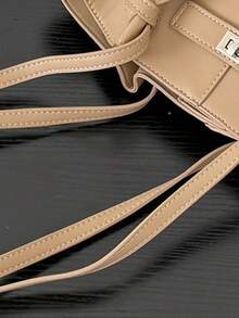 时尚大容量梯形设计奢华PU皮革女士单肩包，设计师款别致锁扣手提包，高品质腋下包 - 黑色 - 查看 4