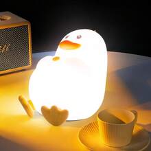 This Duck-Shaped Night Light Is A Fun, Rechargeable Rechargeable Lamp That Creates A Cozy Bedroom Atmosphere. Suitable For Bedrooms And Living Rooms, It's A Fun Home Décor And A Great Gift For Birthdays Or Easter. - 彩色光 - 查看 1