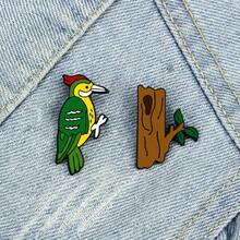 1枚啄木鸟树洞珐琅胸针，可爱动物丝带植物胸针，男女时尚翻领胸针徽章收藏胸针 - 彩色 - 查看 7