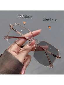 1 Pair Women's Square Fashion Photochromic Fashion Glasses, Classic Modern Minimalist Style, Beach Accessory, Women's Glasses, Essential Item For Autumn/Winter, Business Casual Wear, Valentine's Day Gift, Summer Beach Vacation & Outdoor Travel, Oversized Square Frame, Suitable For Outings, Back To School Season - Champagne - View 9