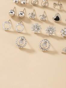 30 Pairs Women's Delicate Metal Tree, Shell, Pearl, Heart Shaped Earrings Set - Silver - View 5