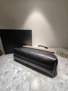 Two Tone Quilted Women's Crossbody Bag, Gray Black Suede Leather Wallet, Gold Hardware, 29x19.5x12 Cm - Gris y negro - Ver 5