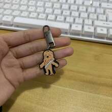 Star Wars 星球大战主题服装和背包，采用防滑拉链设计，服装和行李箱上配有独特可爱的拉链头。 - 彩色 - 查看 11