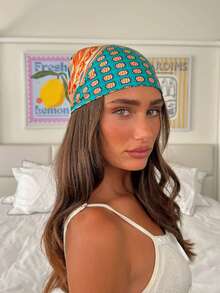 1条时尚休闲方形真丝围巾，女士印花头巾，可作方巾、领巾、发带、时尚头饰、披肩、围巾，是您穿搭的理想之选 - 橙黃色 - 查看 4