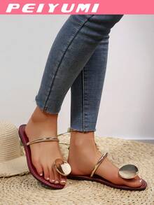 PEIYUMI 女士时尚平底凉鞋，饰有绑带细节 - 露趾，套穿式，人造革，舒适TPR鞋底 - 适合休闲穿着，女士凉鞋 - 酒紅色 - 查看 5