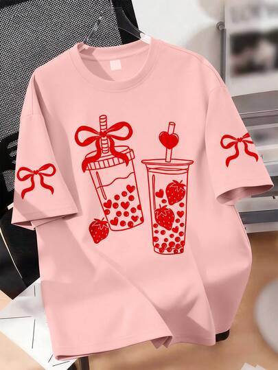 女童短袖T恤，饰有蝴蝶结和饮料图案，圆领设计，时尚可爱，必备时尚单品