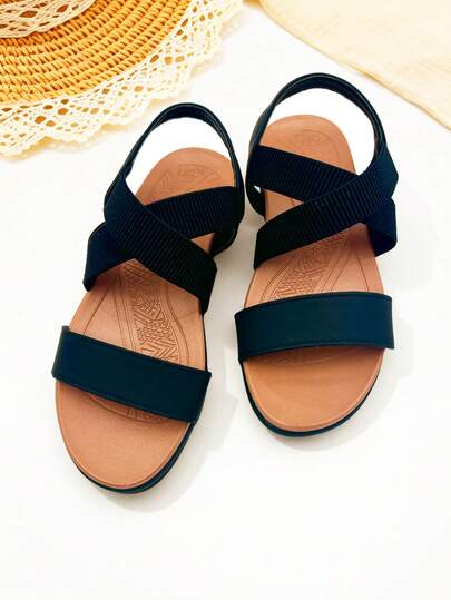 1 Pair Of Teen Girls' Black And Brown Contrast-Colored Cross-Strapped Sandals, Open-Toe Flat-Soled, Comfortable And Breathable, Simple And Casual, Suitable For Daily Wear In Summer