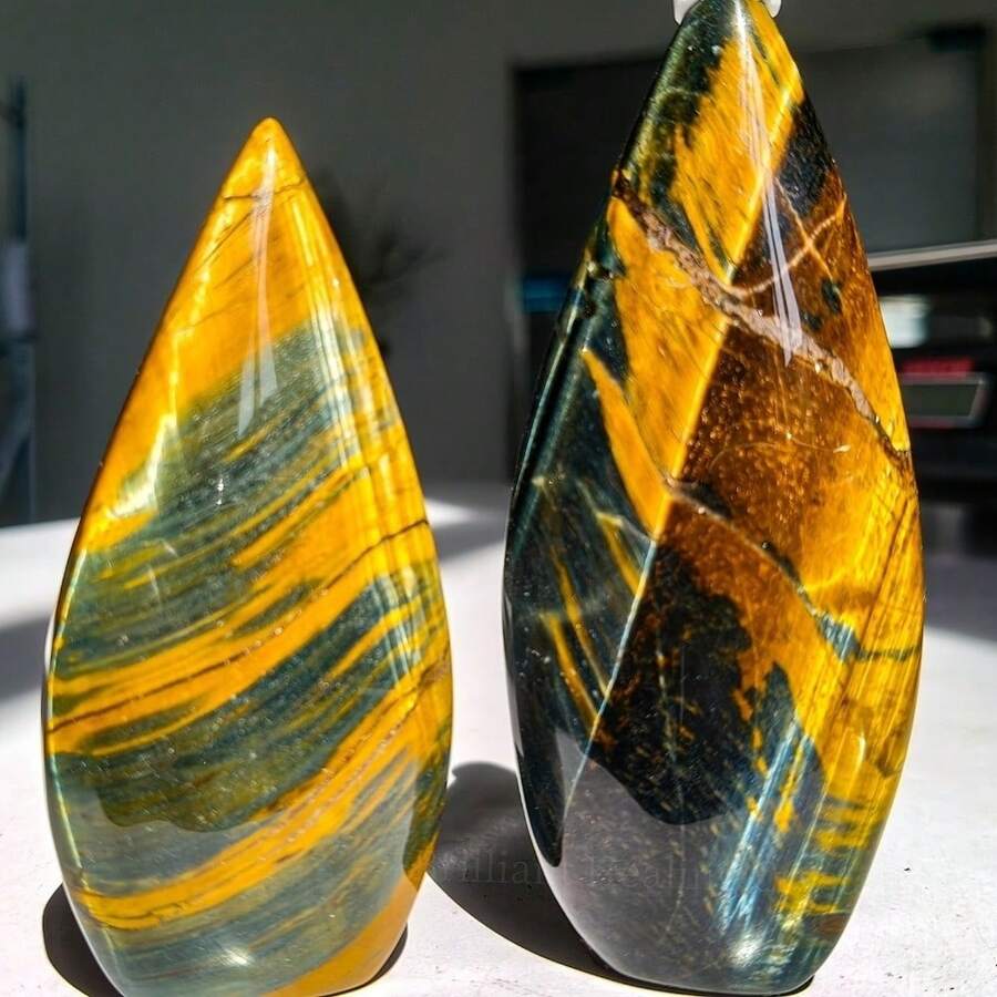 1 Stück einzigartiger blau-gelber Tigerauge Wassertropfen-förmiger Kristall Dekor, mit asymmetrischen Rissen und Kristallhöhlen, hexagonal poliert, ideal für Steinliebhaber und perfektes Geschenk für Feiertage