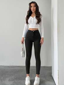 Women's Slim Fit Jeans With Pockets, Buttons & Zipper Closure - Black - View 1