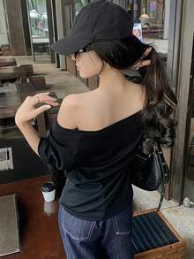 女士简约纯黑色不对称肩部浪漫海滩街头休闲Y2K时尚T恤 - 黑色 - 查看 5