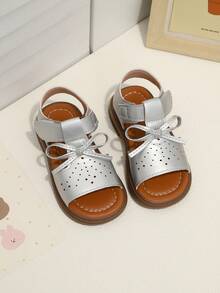 1 Pair Baby Girl Fashion Sandals, Casual Versatile Non-Slip Rubber Sole Hook And Loop Infant Dress Sandals - Silver - View 6