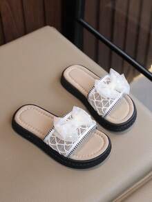 "Girls' Princess Bow Star-Print Sandals – Adjustable Ankle Strap, Soft Padded Footbed, Non-Slip Thick Sole, Cute Summer Casual Kids Footwear" - White - View 3