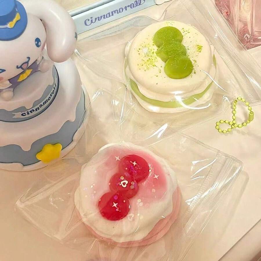 1个软绵绵的棉花糖玩具，逼真超柔软的棉花糖质感，豆浆棉花糖挤压玩具，减压解压玩具，适合女孩、青少年，圣诞节、生日、节日礼物 - 彩色 - 查看 1