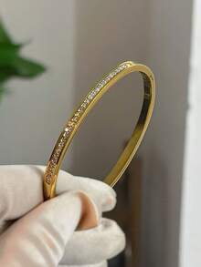 Bộ 3 vòng tay bằng thép không gỉ mạ vàng 18K đính đá Zirconia, trang sức sáng bóng, chất lượng cao, thích hợp làm quà tặng thời trang cho Giáng sinh, Ngày Valentine và Sinh nhật. Phụ kiện thép không gỉ cao cấp tinh tế và thanh lịch, món quà hoàn hảo cho bạn bè và người yêu, thích hợp cho các bữa tiệc, lễ kỷ niệm sinh nhật và các dịp khác, phụ kiện đa chức năng, thiết kế đơn giản và sang trọng. - vàng - Xem 3