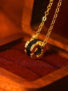 1pc Niche Design Black & Gold Circular Ring Necklace, Versatile Collarbone Chain, High-End Black & Gold Contrast Necklace, Rhinestone Waist Circular Ring Necklace - Gold - View 4