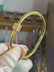 Bộ 3 vòng tay bằng thép không gỉ mạ vàng 18K đính đá Zirconia, trang sức sáng bóng, chất lượng cao, thích hợp làm quà tặng thời trang cho Giáng sinh, Ngày Valentine và Sinh nhật. Phụ kiện thép không gỉ cao cấp tinh tế và thanh lịch, món quà hoàn hảo cho bạn bè và người yêu, thích hợp cho các bữa tiệc, lễ kỷ niệm sinh nhật và các dịp khác, phụ kiện đa chức năng, thiết kế đơn giản và sang trọng. - vàng - Xem 9