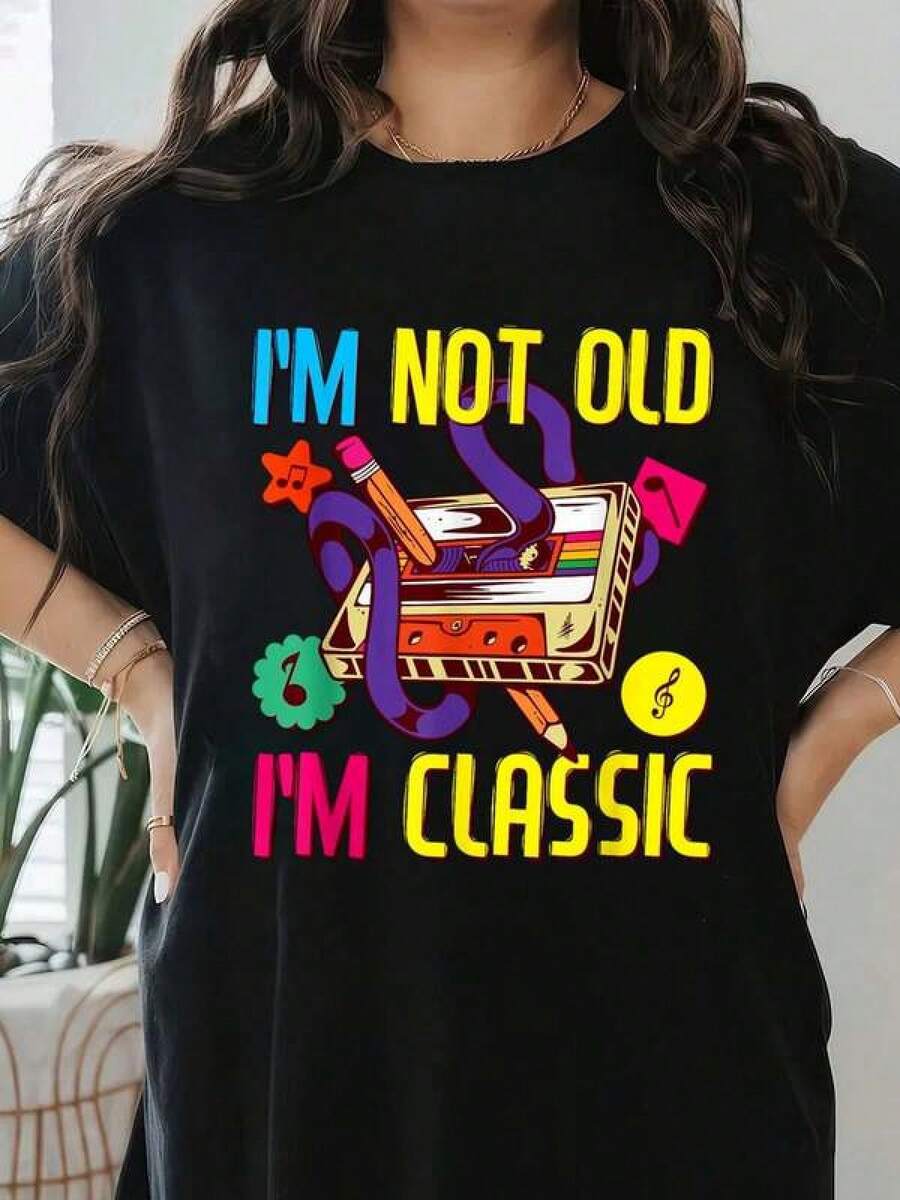 Strój z lat 90. dla kobiet i mężczyzn, kostium z lat 80., koszulka z napisem "Nie jestem stary, jestem klasyczny", krótki rękaw, okrągły dekolt, luźna bluzka na lato i wiosnę, odzież damska - Czarne - Zobacz 1