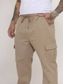 Calça Cargo Masculina em Sarja, Modelagem Oversized Confortável Casual com 6 bolsos Estilo Skate - Marrom Claro - Visão 5