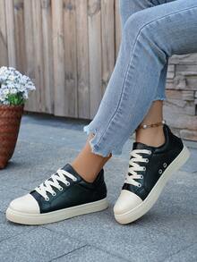 Women's Classic Black & White Contrast Low-Top Flat Student Casual Sneakers. Solid Color Lace-Up Sporty Casual Shoes. Casual & Fashionable, Versatile For Daily Wear And Commuting - Black and White - View 3