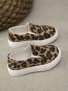 1 Paar lässige, modische Kinder Skater Schuhe mit weißen Sohlen, praktischer Schlupfverschluss, bequem, leicht, weich, geeignet für Innen, Außen, Spiel, Urlaub und andere Anlässe - Braun - Übersicht 5