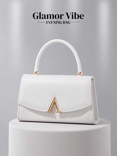 这款魅力十足的白色荔枝纹压花仿皮手拿包，适合搭配婚礼、派对礼服，是一款多功能方形包，可手提或斜挎，配有金属A字形手柄，是情人节派对的必备单品，也适合婚礼、派对、聚会、宴会、生日礼物和情人节礼物。