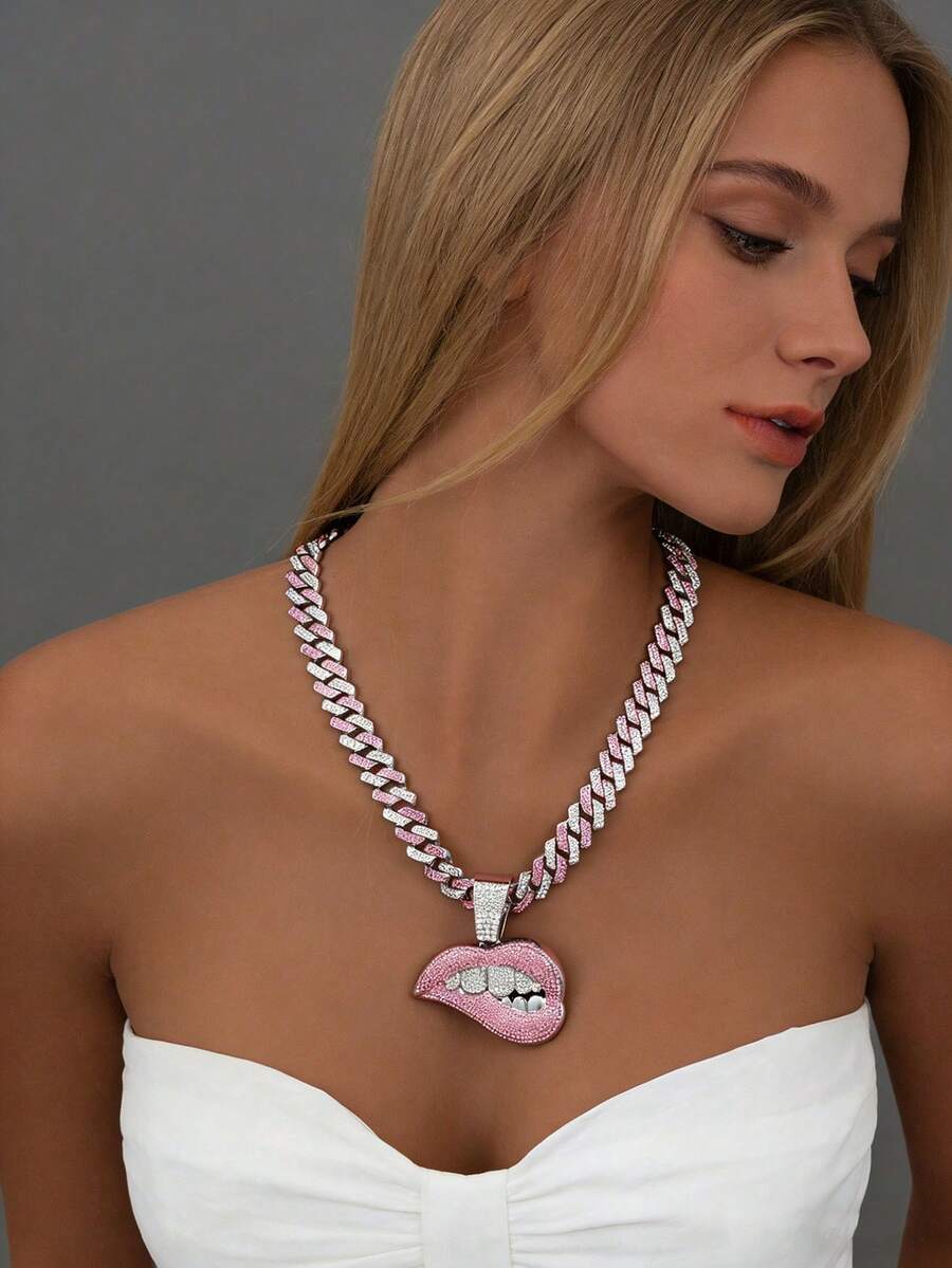 粉色镶钻链项链 - 闪亮唇形吊坠水钻项链，适合嘻哈派对和街头服饰