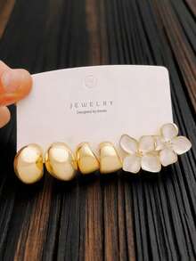 3/9 Pairs Fashionable Gold Smooth Five-Petal Flower & White Asymmetrical Twist C-Shape Stud Earrings Set, Luxury Lightweight Everyday Wear, Great Gift For Valentine's Day, Friends And Family - Gold - View 2