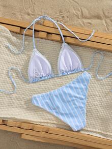 Bộ bikini hai mảnh màu xanh nhạt kẻ sọc - Quần bơi viền ren và nơ xinh xắn, thích hợp mặc đi biển, tôn dáng. - Xanh và trắng - Xem 4