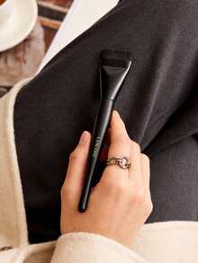 Lancôme Black Flat Foundation Brush, Suitable For Daily Use - Black - View 5