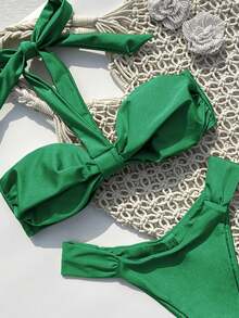 Women's Solid Color Criss-Cross Strap Bikini Set. The Strap Design Creates A Unique Collarbone Line, And The High-Waisted Bottom Accentuates The Curves. Vacation Beach Summer - Green - View 3