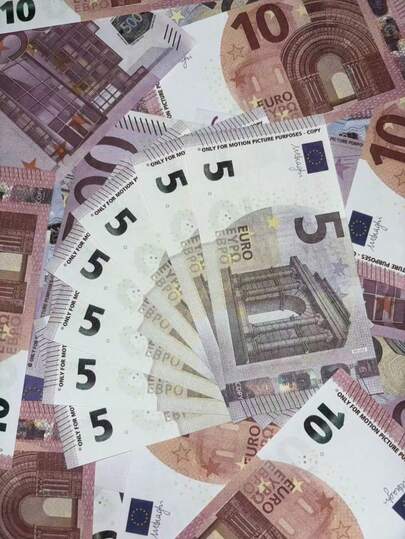 Regular-Sized European-Style Decorative Paper (20 Sheets Per Pack), Mini European-Style Prop Paper (30 * 12mm), And Suitable For Making Valentine's Day Gifts, Holiday Decorations, Lucky Charms, Talismans, Handicrafts, Holiday Bouquets, Etc.