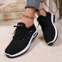2026 Novo Lançamento Sapatos Esportivos Casuais de Moda Feminina em Tecido Sólido com Cadarço, Confortáveis, Respiráveis, Antiderrapantes e Duráveis, Modelo Baixo com Cadarço e Logotipo Lateral com Design de Escama de Peixe, Adequado para Uso Interno/Externo, Opções de Várias Cores, Presente Ideal para Mulheres, Todas as Estações - Preto - Visão 3