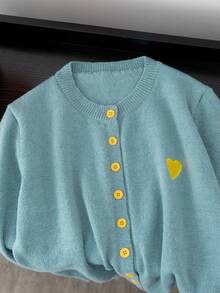 2025 Novo Cardigan de Tricô com Bordado de Coração em Contraste de Cores, Estilo Macio e Confortável, Adequado para Usar no Dia dos Namorados - Azul menta - Visão 4