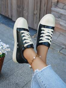 Women's Classic Black & White Contrast Low-Top Flat Student Casual Sneakers. Solid Color Lace-Up Sporty Casual Shoes. Casual & Fashionable, Versatile For Daily Wear And Commuting - Black and White - View 6