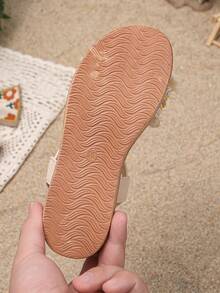 1双女童夏季休闲高跟凉鞋，时尚针织套脚简约百搭厚底轻便舒适，适合日常、度假、上学穿着，防滑坡跟凉鞋 - 金色 - 查看 9