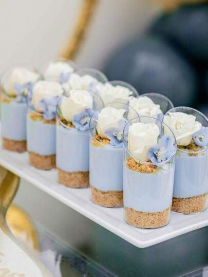 50 piezas Vasos inclinados de 3 onzas (confirme el tamaño antes de la compra), adecuados para mousse, pudín, postres, pasteles de helado. Reutilizables, aplicables para decoración de postres, fiestas de cumpleaños, fiestas de bodas y diversos eventos de fiesta, también adecuados para cocinar, cupcakes, pastelerías, pasteles de mousse, utensilios de cocina, etc.